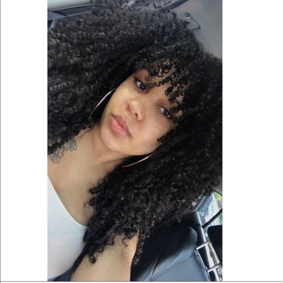 Meet your Posher, Whitney - Picture 1 of 1